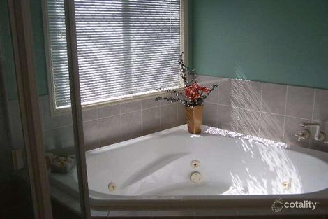 Property photo of 54 Martinique Way Clear Island Waters QLD 4226