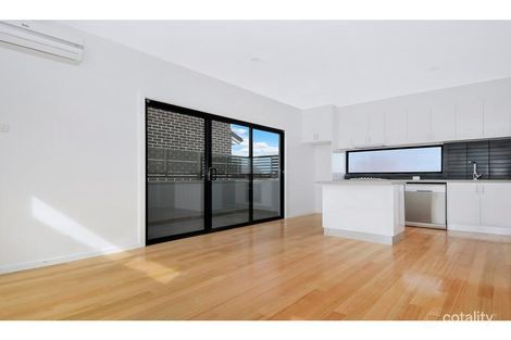 Property photo of 2/20 Orrong Avenue Reservoir VIC 3073