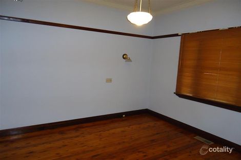 Property photo of 13 Lindsay Street Turvey Park NSW 2650