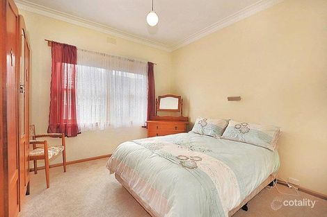 Property photo of 17 Harbour Drive Sebastopol VIC 3356