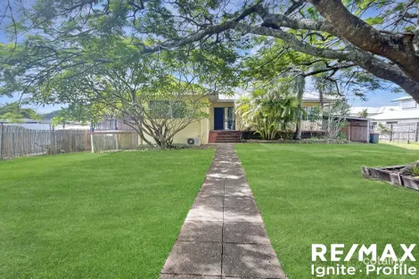 35 Loffs Rd, Mount Ommaney, QLD 4074