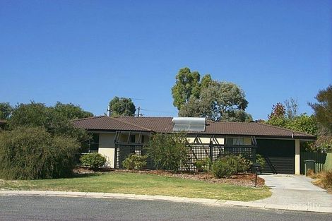 10 Savoir Ct, Craigie, WA 6025