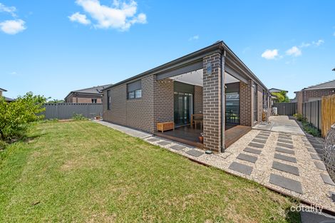 Property photo of 15 Hammersmith Way Cranbourne East VIC 3977