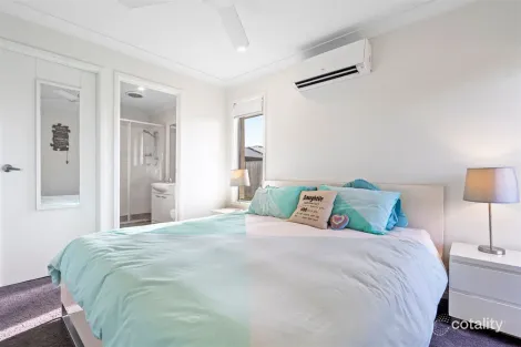 Property photo of 10 Aster Street Dakabin QLD 4503