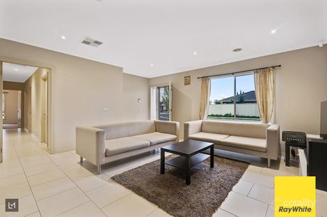 Property photo of 2 Cityview Crescent Tarneit VIC 3029