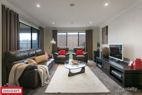 Property photo of 1 Katies Place Carrum Downs VIC 3201