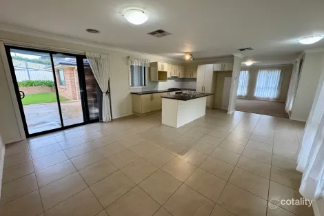 Property photo of 12 Hambrook Place Young NSW 2594