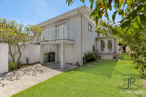 Property photo of 8 Naranga Avenue Broadbeach Waters QLD 4218