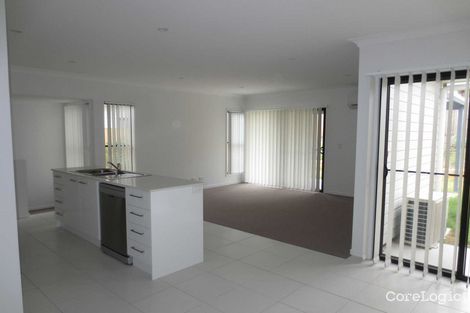 Property photo of 2/17 Chrome Drive Pimpama QLD 4209