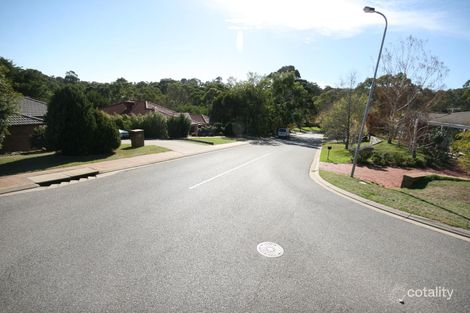 10 Stirling Ave, Aberfoyle Park, SA 5159