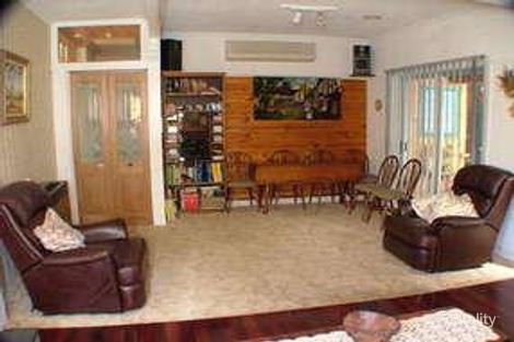 Property photo of 12 Balding Avenue Werribee VIC 3030