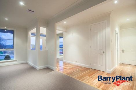 Property photo of 9/14 Avard Court Berwick VIC 3806