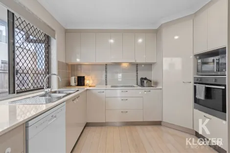 Property photo of 43 Greenhaven Circuit Narangba QLD 4504