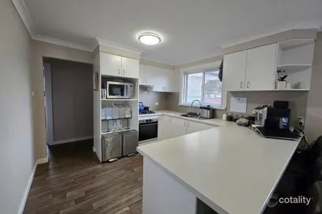 Property photo of 5 Beeck Street Katanning WA 6317