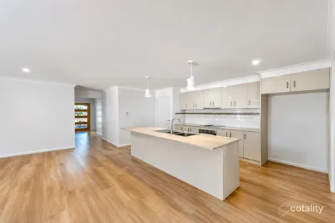 8 Diamantina St, Plainland, QLD 4341