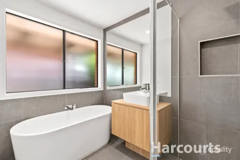 Property photo of 40 Pine Road Bayswater VIC 3153