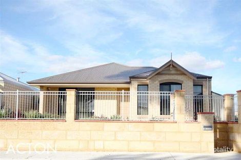 6 Still Meadow Turn, Meadow Springs, WA 6210