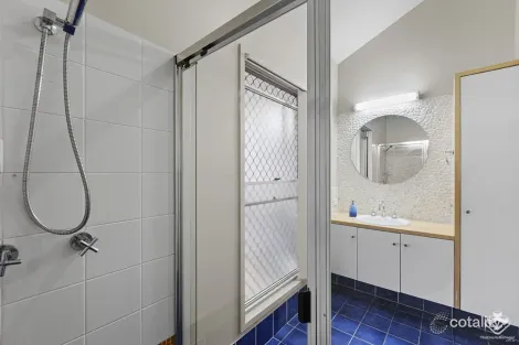 Property photo of 19/2 Grand Parade Parrearra QLD 4575