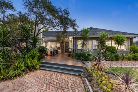 17 Helsal Dr, Wantirna South, VIC 3152