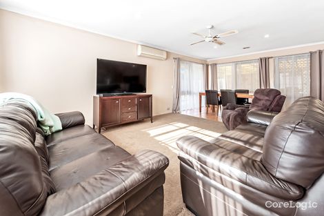 Property photo of 17 Axminster Drive Craigieburn VIC 3064