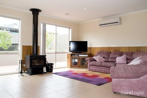 Property photo of 11 Arkley Close Skye VIC 3977