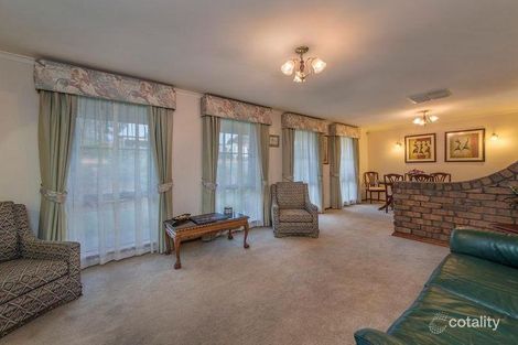 Property photo of 30 Grevillea Road Aberfoyle Park SA 5159