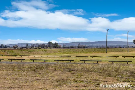 Property photo of 14 Ablett Court Kelso NSW 2795