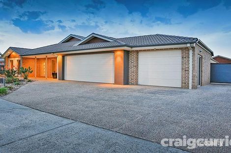 Property photo of 8 Glover Close Pakenham VIC 3810