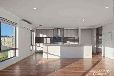 Property photo of 8 Paramount Drive Warragul VIC 3820