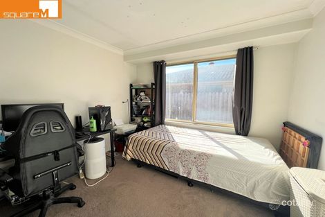 Property photo of 37 Daintree Drive Wattle Grove NSW 2173