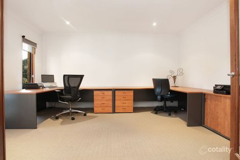 Property photo of 27 Grandpark Circuit Point Cook VIC 3030