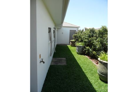 Property photo of 2 Kepplegrove Drive Sippy Downs QLD 4556