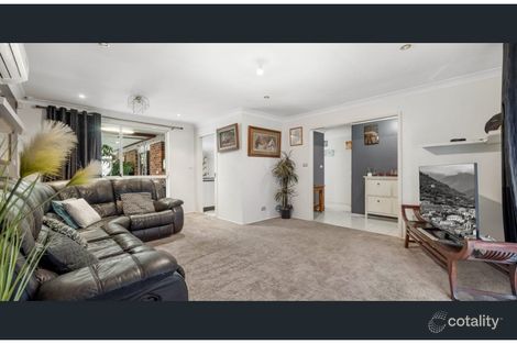 Property photo of 31 Skyfarmer Place Raby NSW 2566