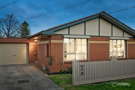 2b Hopetoun Ct, Bentleigh East, VIC 3165