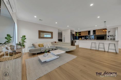 Property photo of 31 Tamworth Grove Point Cook VIC 3030