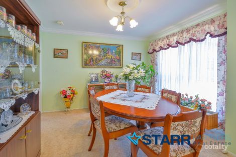 Property photo of 29 Englorie Park Drive Glen Alpine NSW 2560