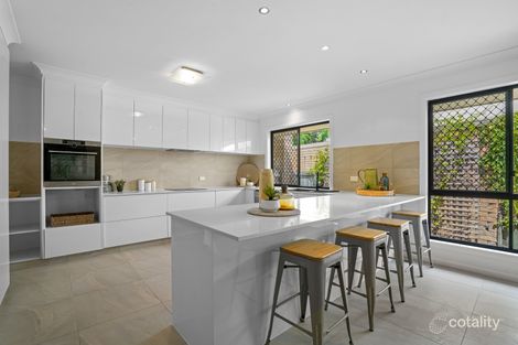Property photo of 14 Hillview Parade Ashmore QLD 4214