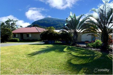 5 Buzaki Rd, Glass House Mountains, QLD 4518