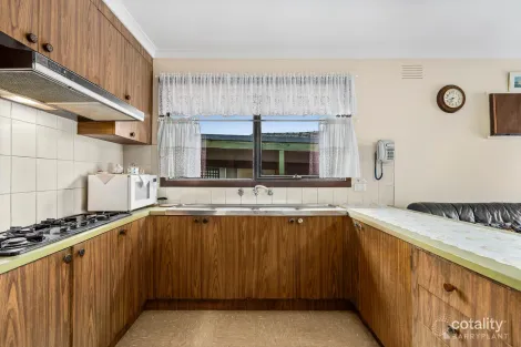 Property photo of 9 Sandhurst Avenue Doncaster East VIC 3109