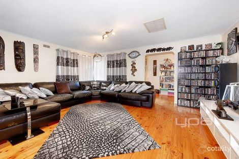 Property photo of 23 Mitford Crescent Craigieburn VIC 3064
