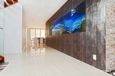 Property photo of 12 Cadman Avenue West Hoxton NSW 2171