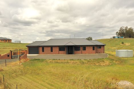Property photo of 8 Crowe Road Young NSW 2594