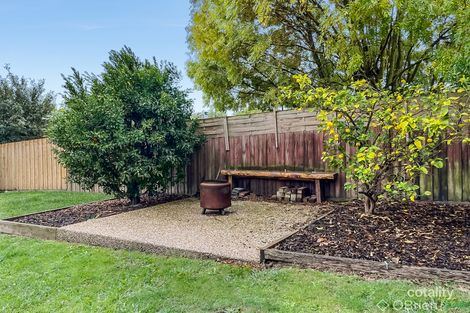 Property photo of 19 Adam Court Drouin VIC 3818