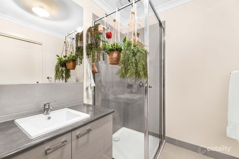 Property photo of 5 Cubbie Way Clyde North VIC 3978