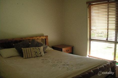 Property photo of 14 Lucas Crescent Berkeley Vale NSW 2261