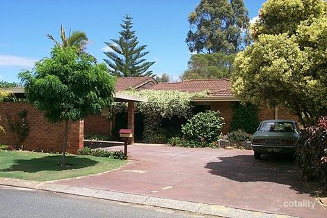 11 Woonan Pl, Karawara, WA 6152