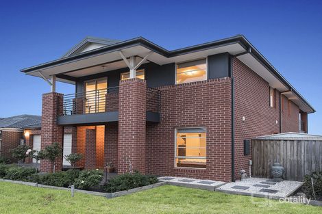 Property photo of 30 Aubisque Close Fraser Rise VIC 3336