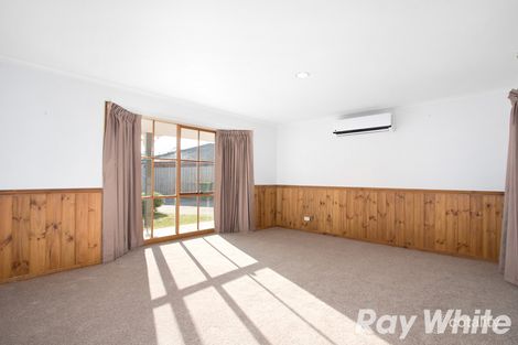Property photo of 16 Cyprus Place Pakenham VIC 3810