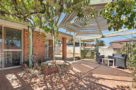 Property photo of 6 Berrigan Row Halls Head WA 6210