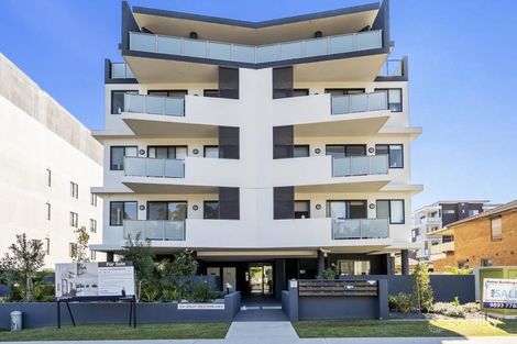 Property photo of 76/304 Great Western Highway Wentworthville NSW 2145